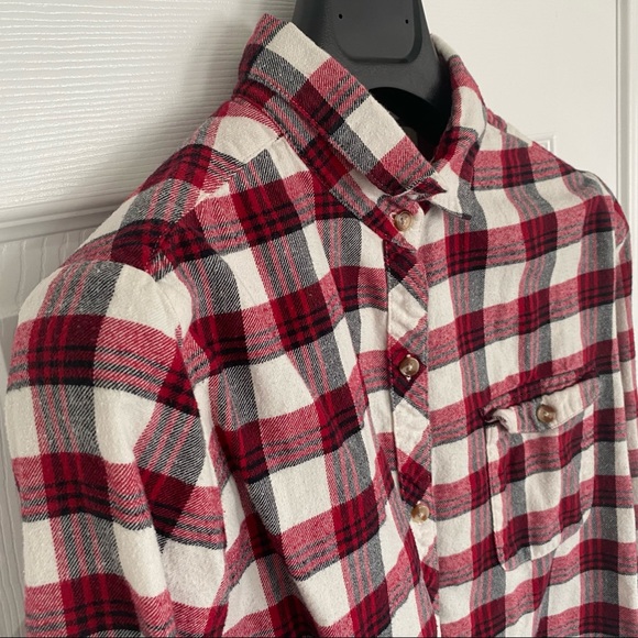 BDG | Boyfriend Fit Red and White Plaid Flannel - Picture 3 of 14